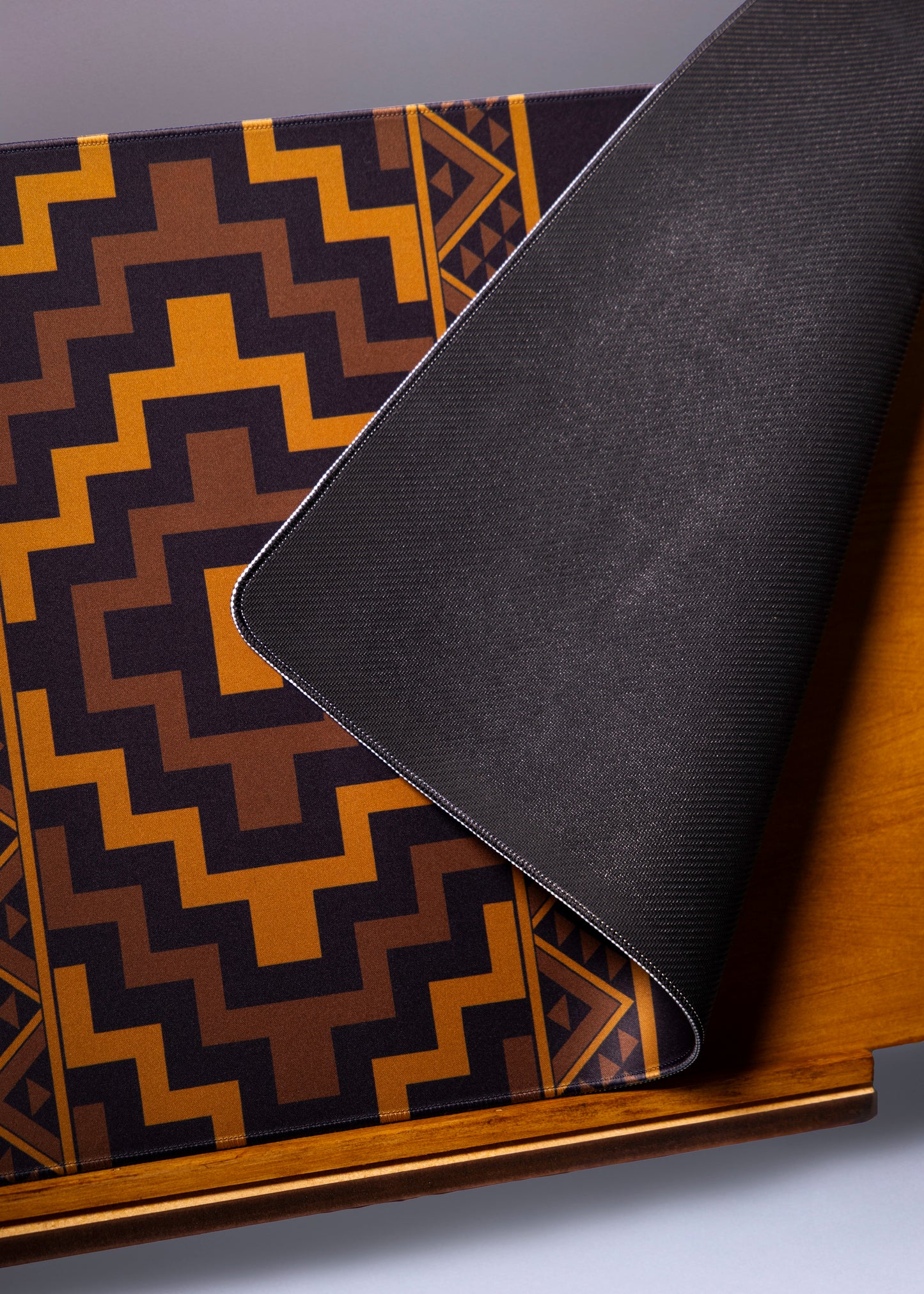 XXL Desk Mat Poutama Brown